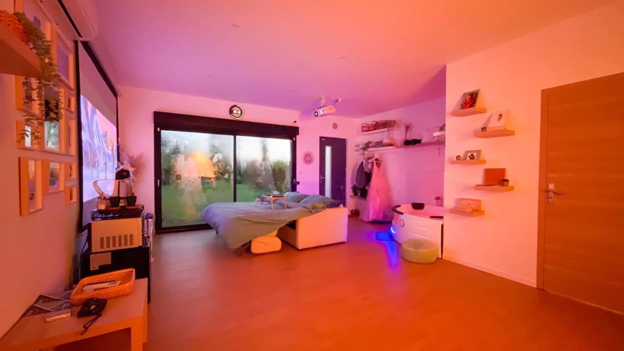 Capsule Nature & Photos - Jacuzzi - Netflix & Home Cinema - Ps5 & Jeu Thun-Saint-Martin Extérieur photo