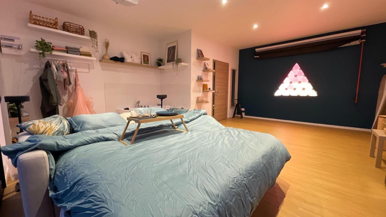 Capsule Nature & Photos - Jacuzzi - Netflix & Home Cinema - Ps5 & Jeu Thun-Saint-Martin Extérieur photo